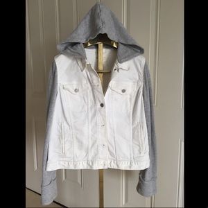 Two By Vince Camuto White Jean Jacket